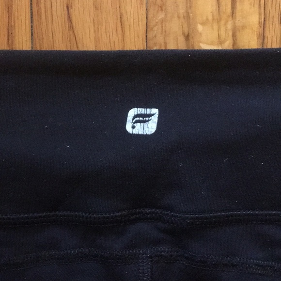 Fabletics crop pants - Picture 3 of 3